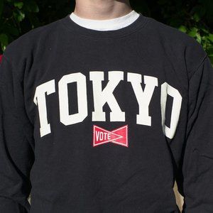 Ships Crewneck got in Japan